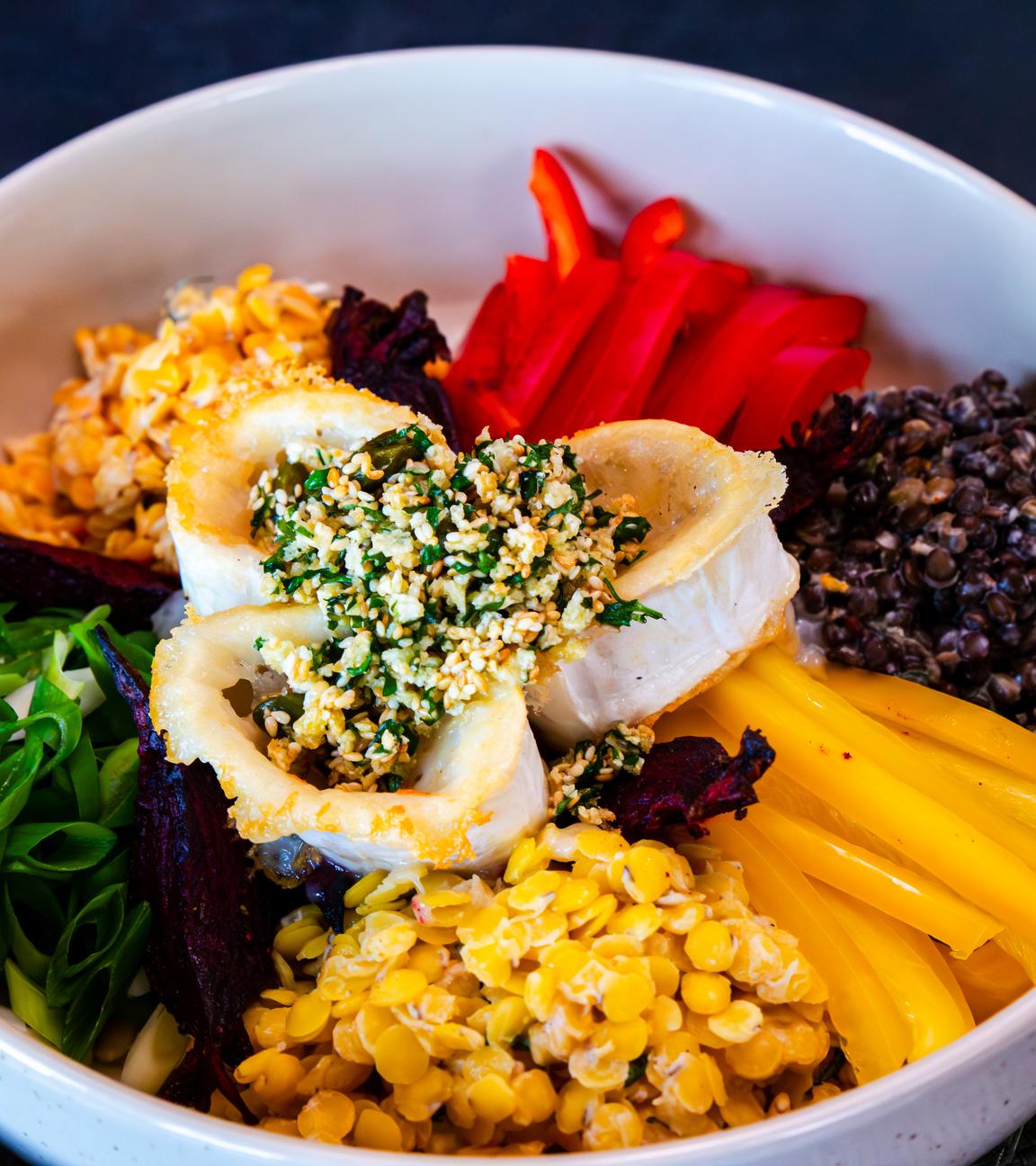 Linsen-Bowl mit gebackener Roter Bete