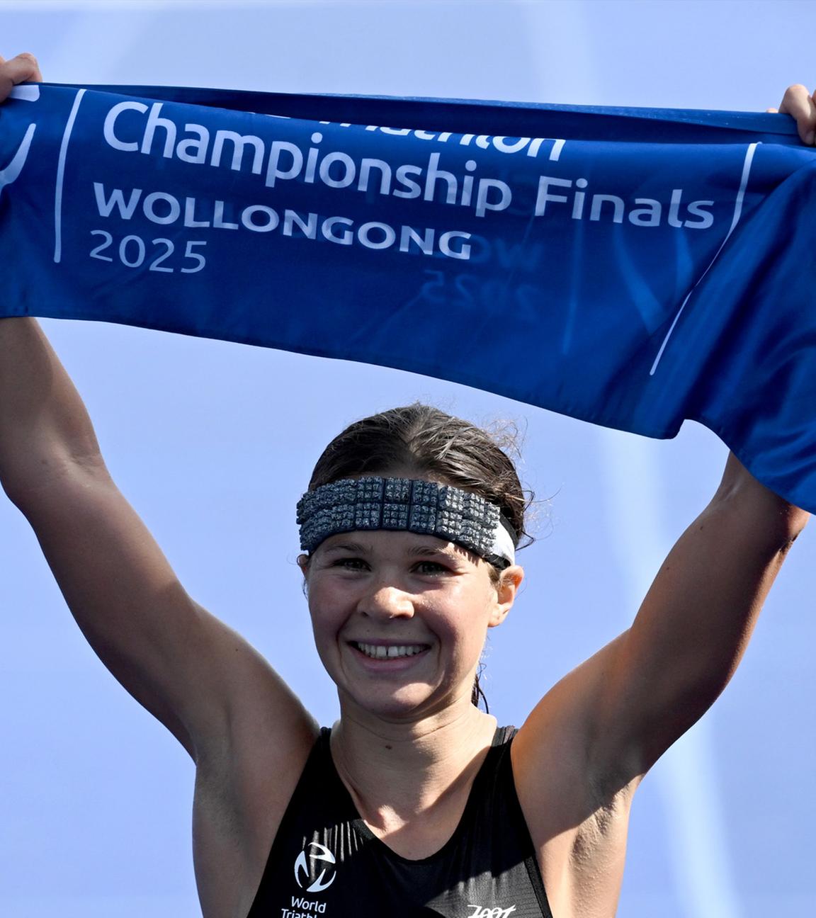 Die deutsche Triathletin Lisa Tertsch gewinnt das Finale der ITU Wordl Triathlion Series in Wollongong, Australien.