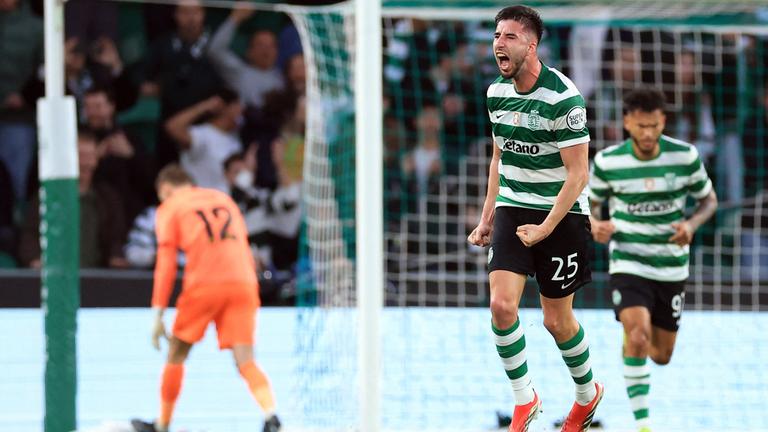 Sporting Lissabons Goncalo Inacio bejubelt seinen Treffer in der Champions League gegen Bodö/Glimt zum 1:0