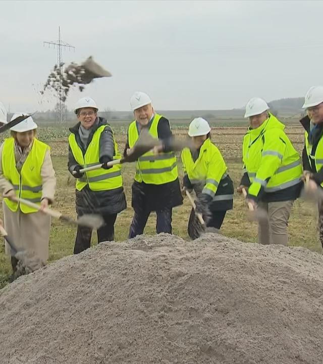 Spatenstich zur Erreichtrung einer Lithium-Förderanlage