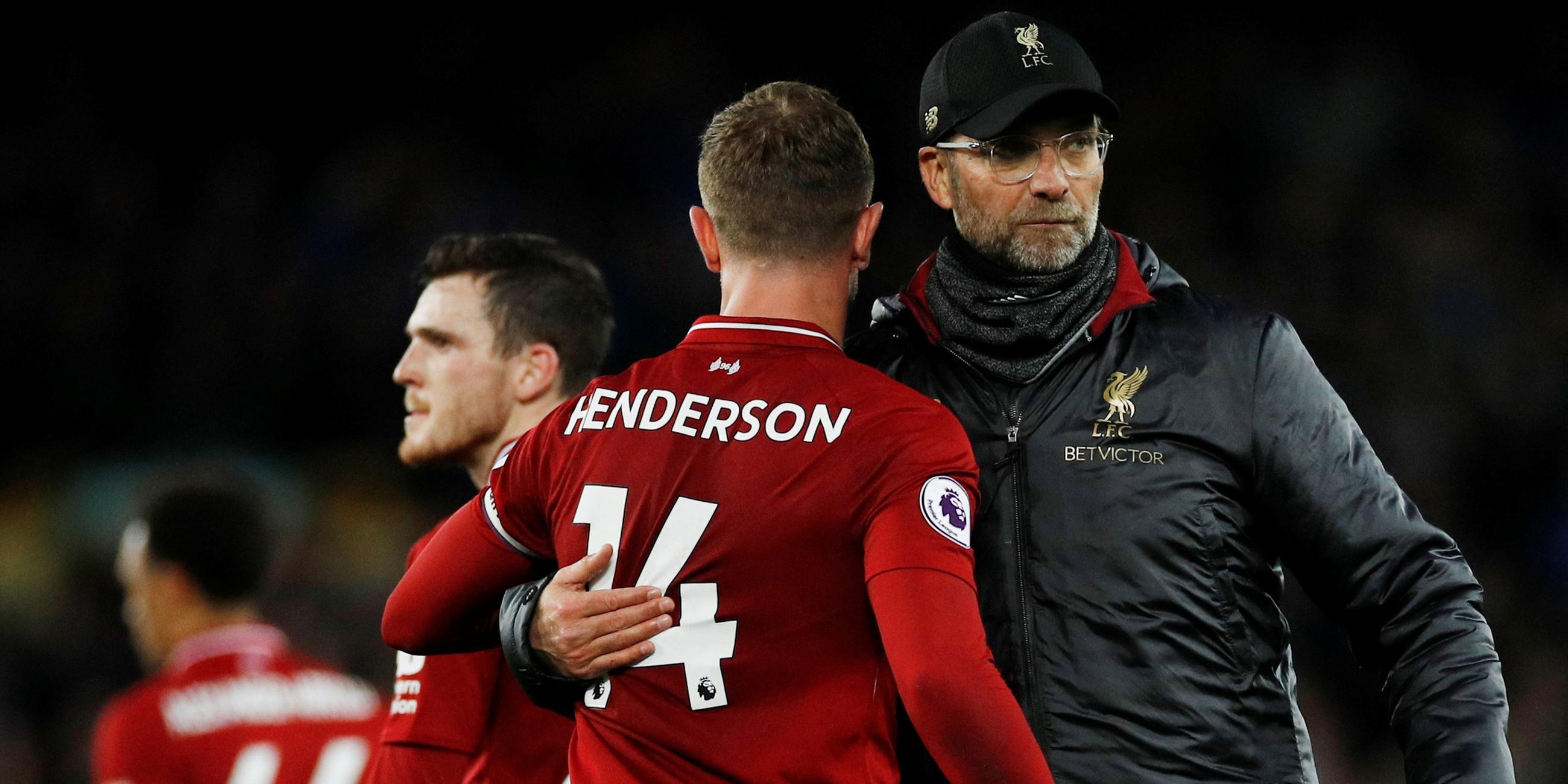 Jürgen Klopp und Liverpool's Jordan Henderson 