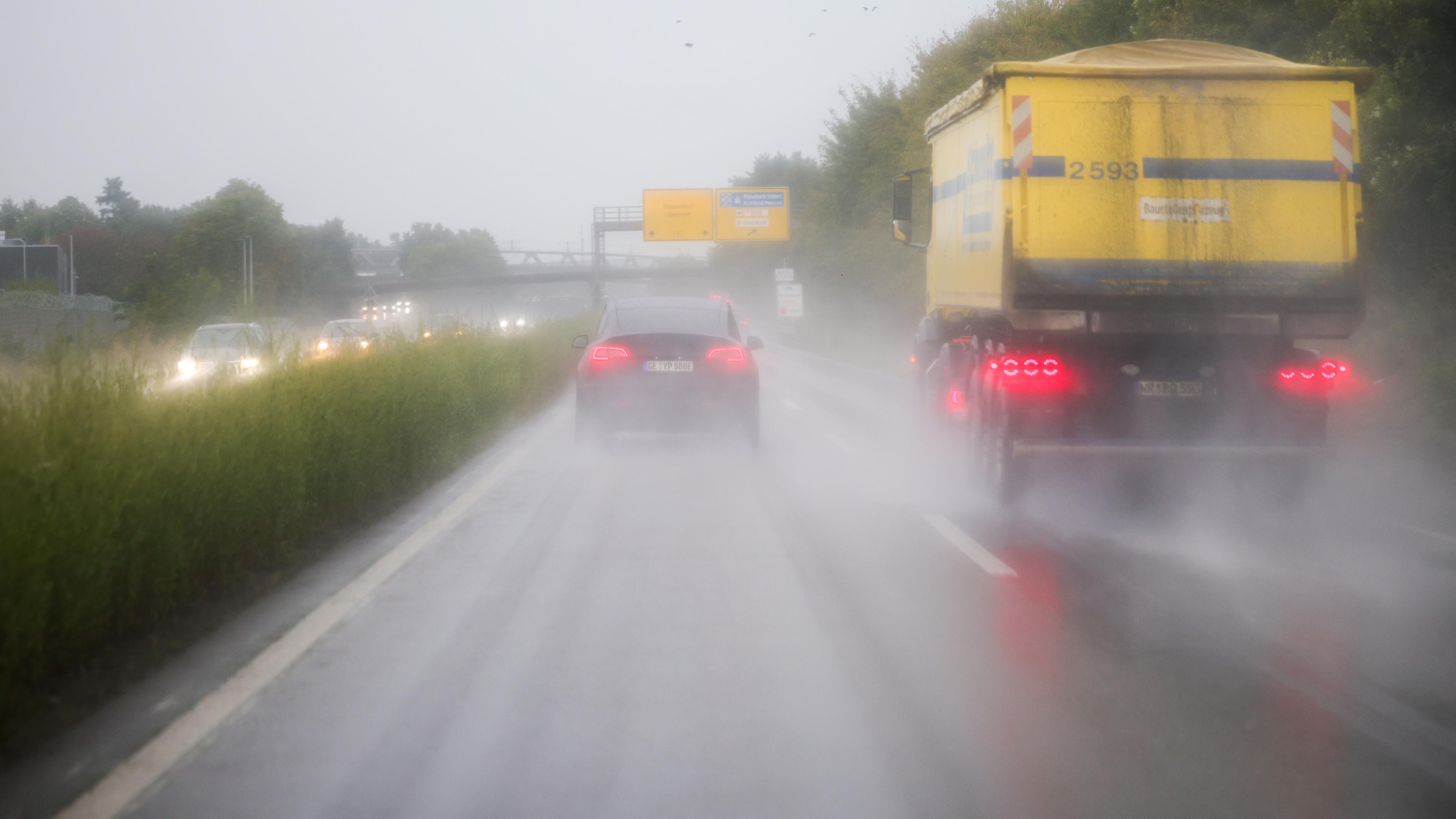LKW stopp Raser auf A2