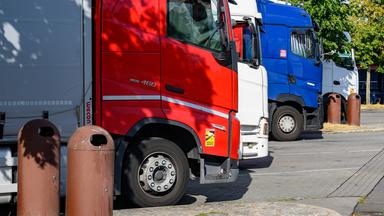 Bilger schlägt Aufhebung des Lkw-Fahrverbots an Sonntagen vor