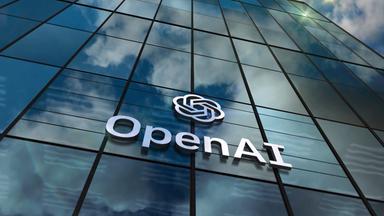Das Logo von OpenAI an der Fassade des Hauptquartiers.