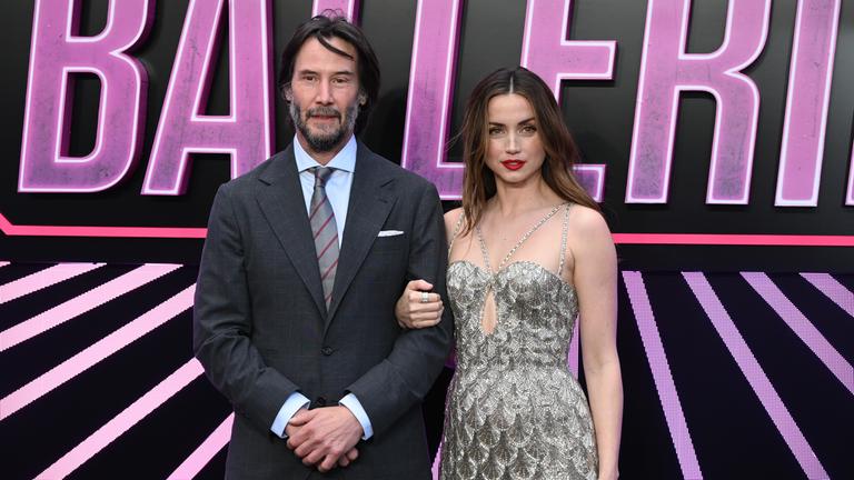 Ana de Armas und Keanu Reeves bei "Ballerina"-Premiere