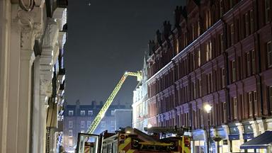 Brand in einem Luxushotel in London