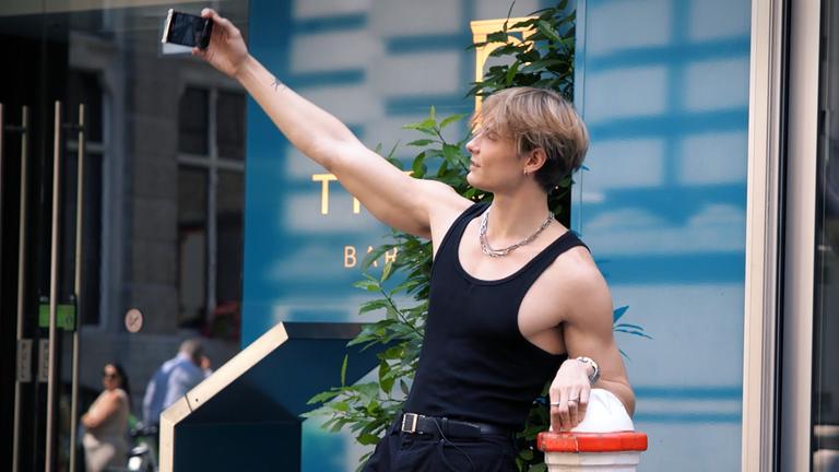 #looksmaxxing - Junge Männer im Schönheitswahn