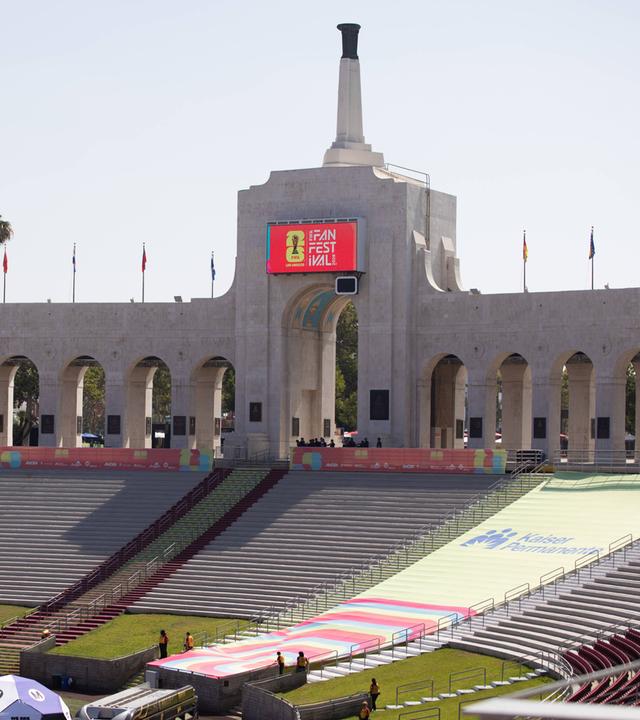 Im Los Angeles Memorial Coliseum laufen die Vorbereitungen. 