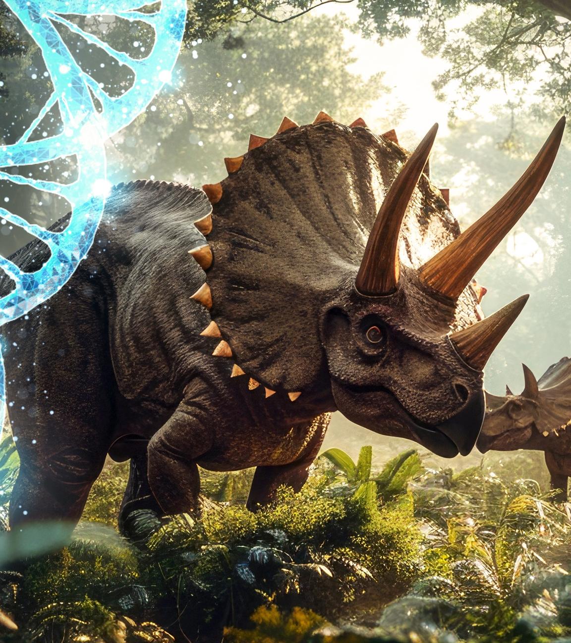 Computergeneriertes Bild: Eine kleinen Gruppe von Triceratops steht auf einer Waldlichtung. An der Seite liegt die grafische Abbildung einer blauen DNA-Doppelhelix.