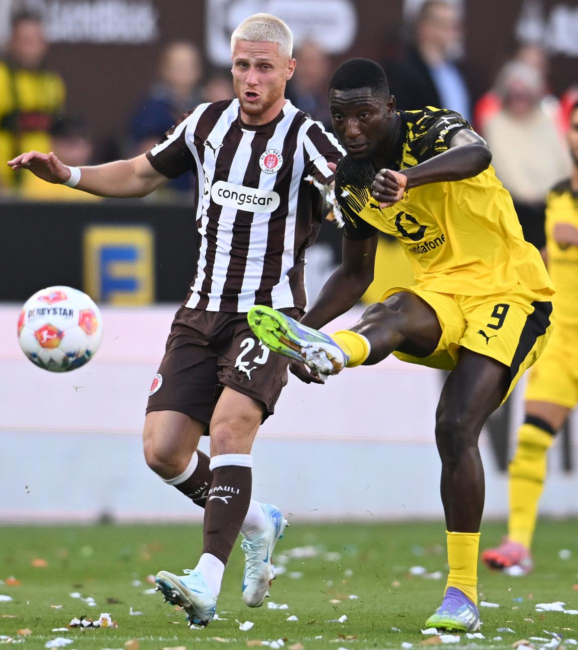 FC St. Pauli - Borussia Dortmund, DFL