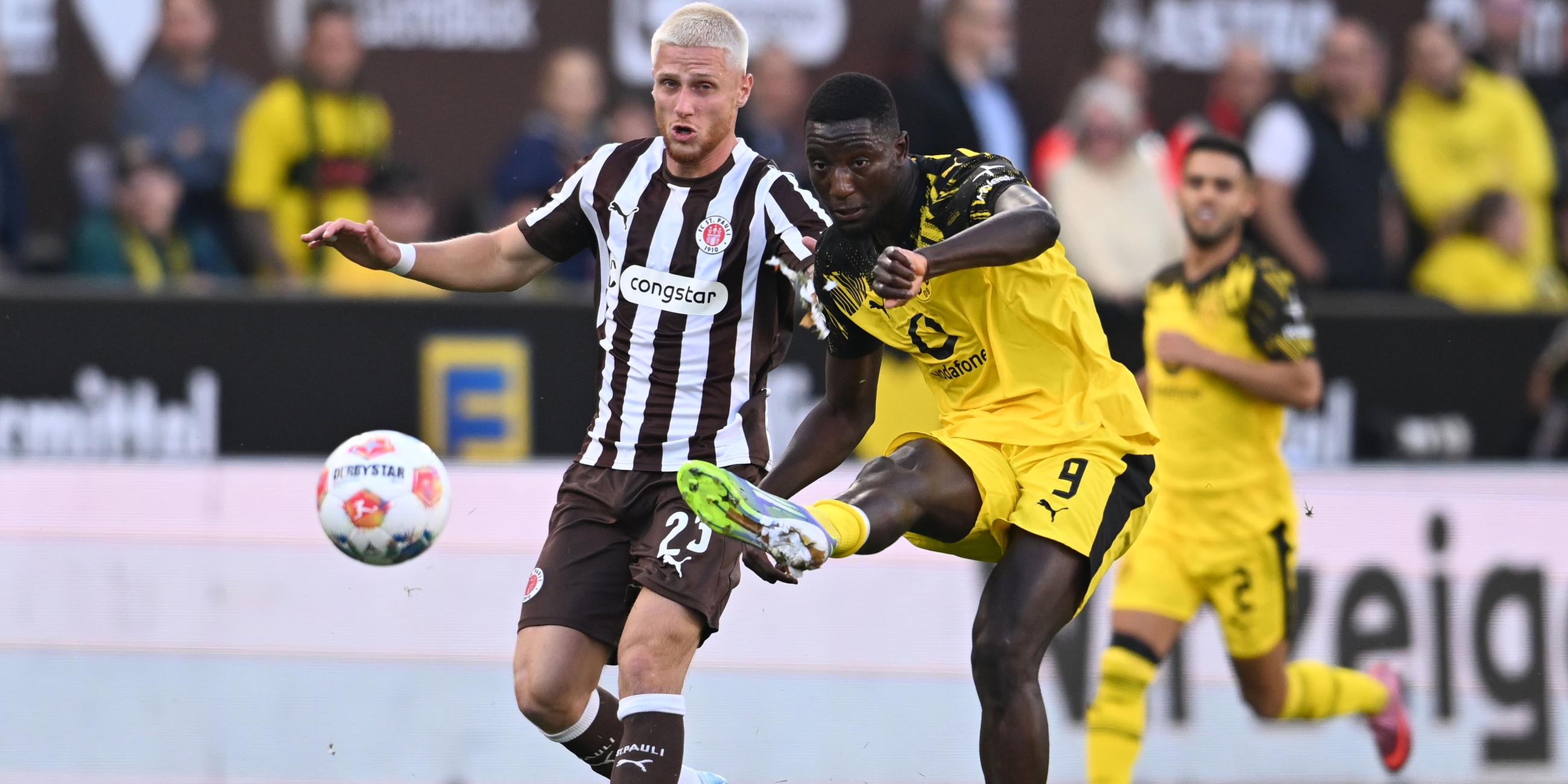 FC St. Pauli - Borussia Dortmund, DFL