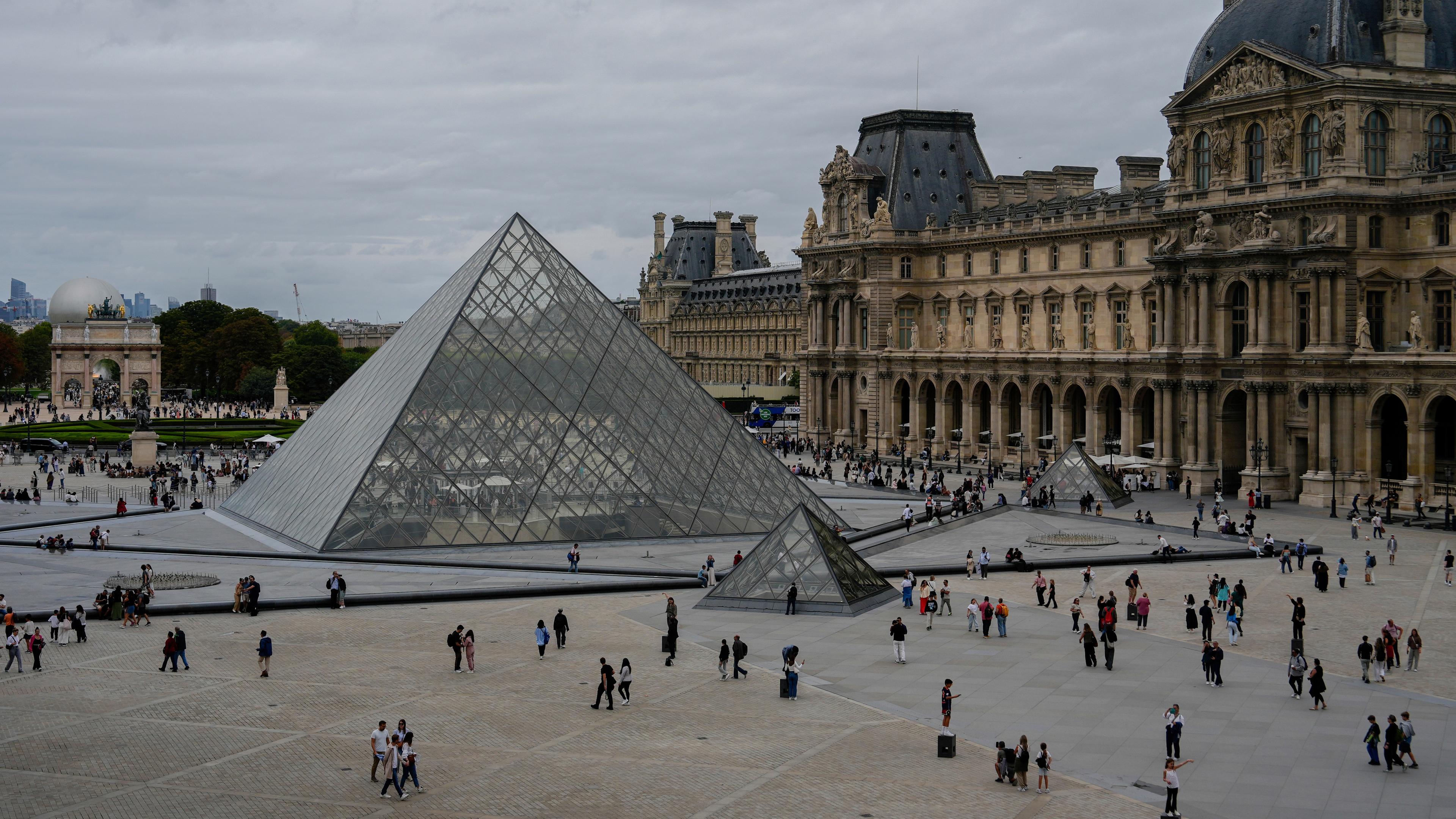 Das Louvre Museum in Paris