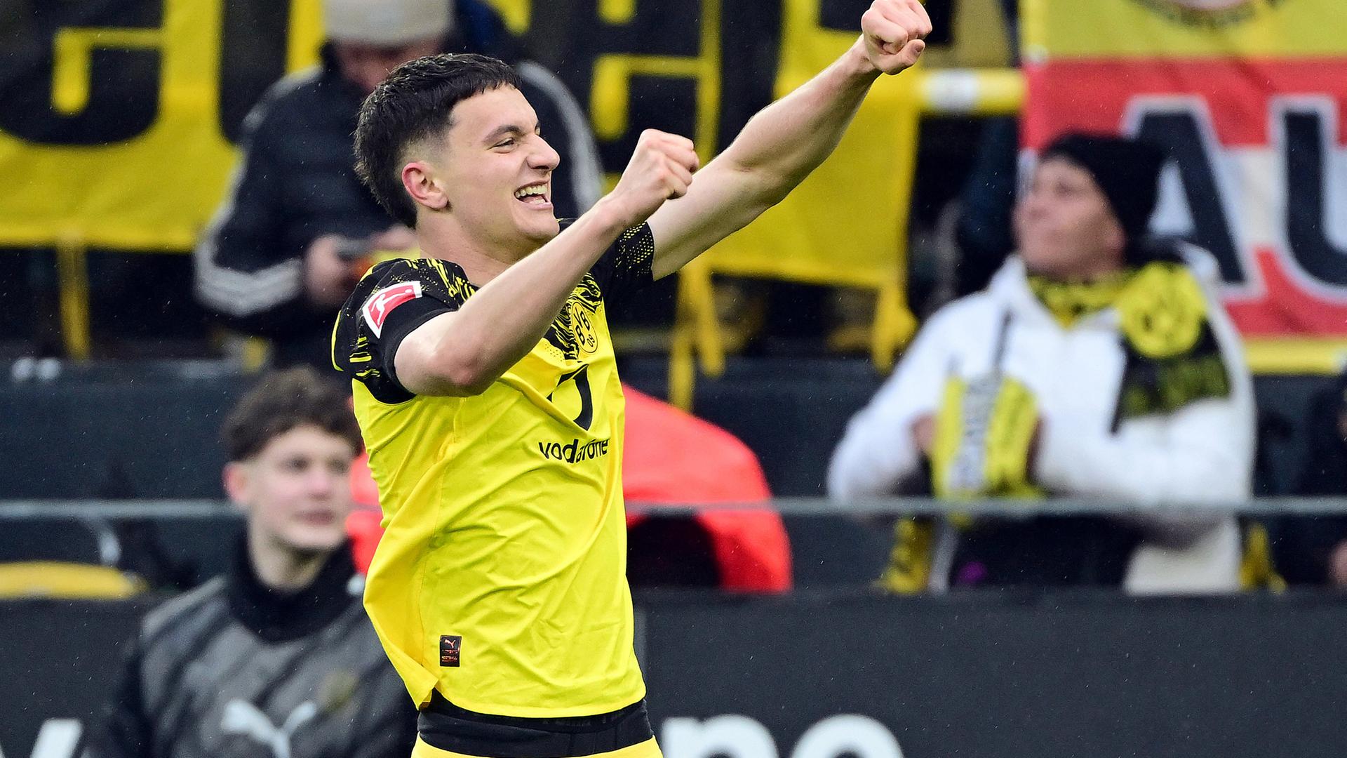 Archiv: 2:0 Tor, Jubel vom Torschützen Luca Reggiani (Dortmund) am 14.03.2026