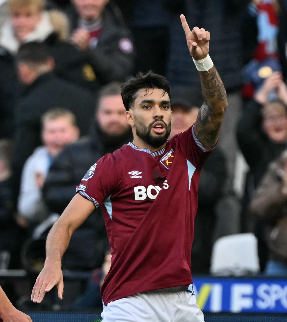 Lucas Paqueta jubelt nach seinem ersten Tor am 02.11.2025 in London.