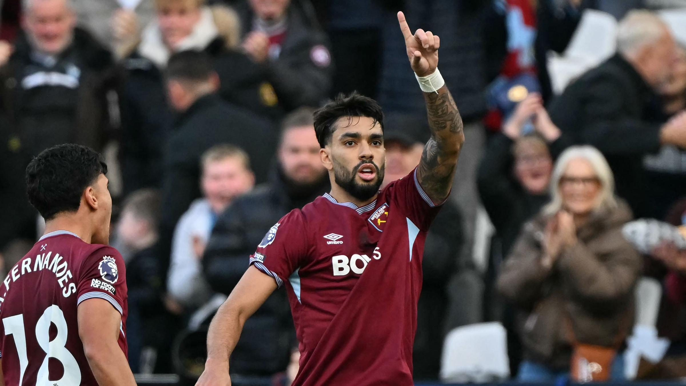 Lucas Paqueta jubelt nach seinem ersten Tor am 02.11.2025 in London.