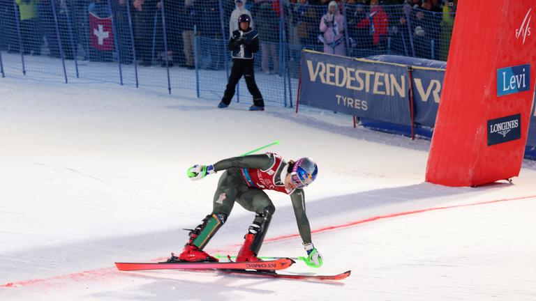 Lucas Pinheiro Braathen (BRA) in Aktion beim Herren-Slalom des Audi FIS Ski World Cup 2025/26. 