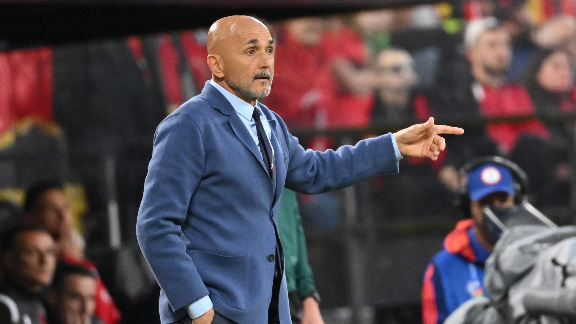 Italiens Trainer Luciano Spalletti beim EM-Spiel gegen Albanien in Dortmund