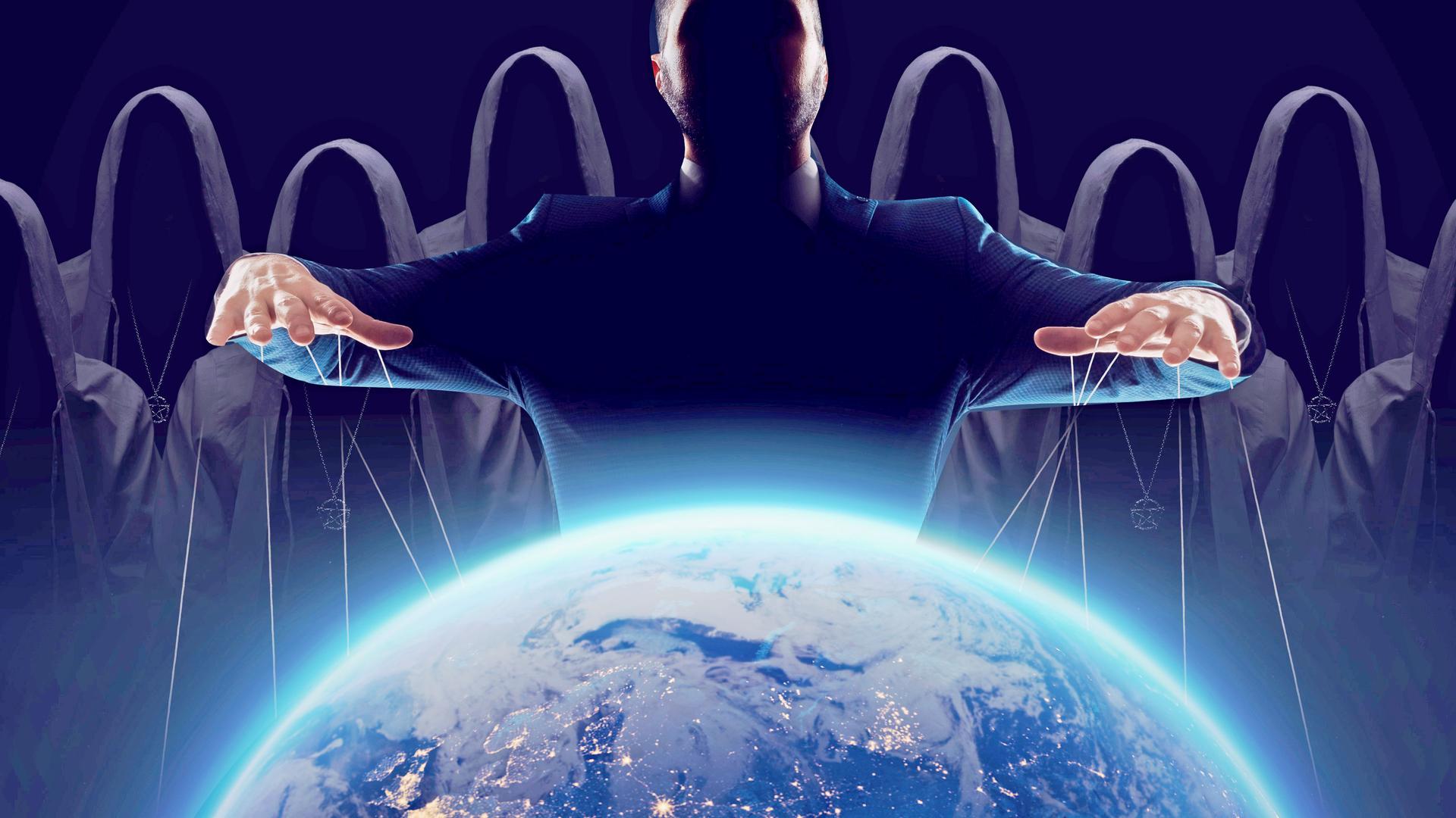 Montage: Unten im Anschnitt die Erde vom Weltall aus betrachtet. Dahinter im Schatten eine Gruppe von Personen. Eine davon hält Fäden an den Händen, wie ein Marionettenspieler.