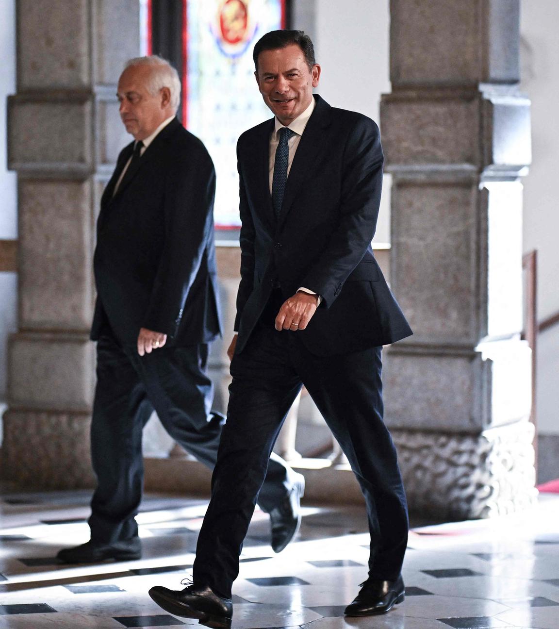 Der portugiesische Premierminister Luís Montenegro kommt im Belem Palast an.