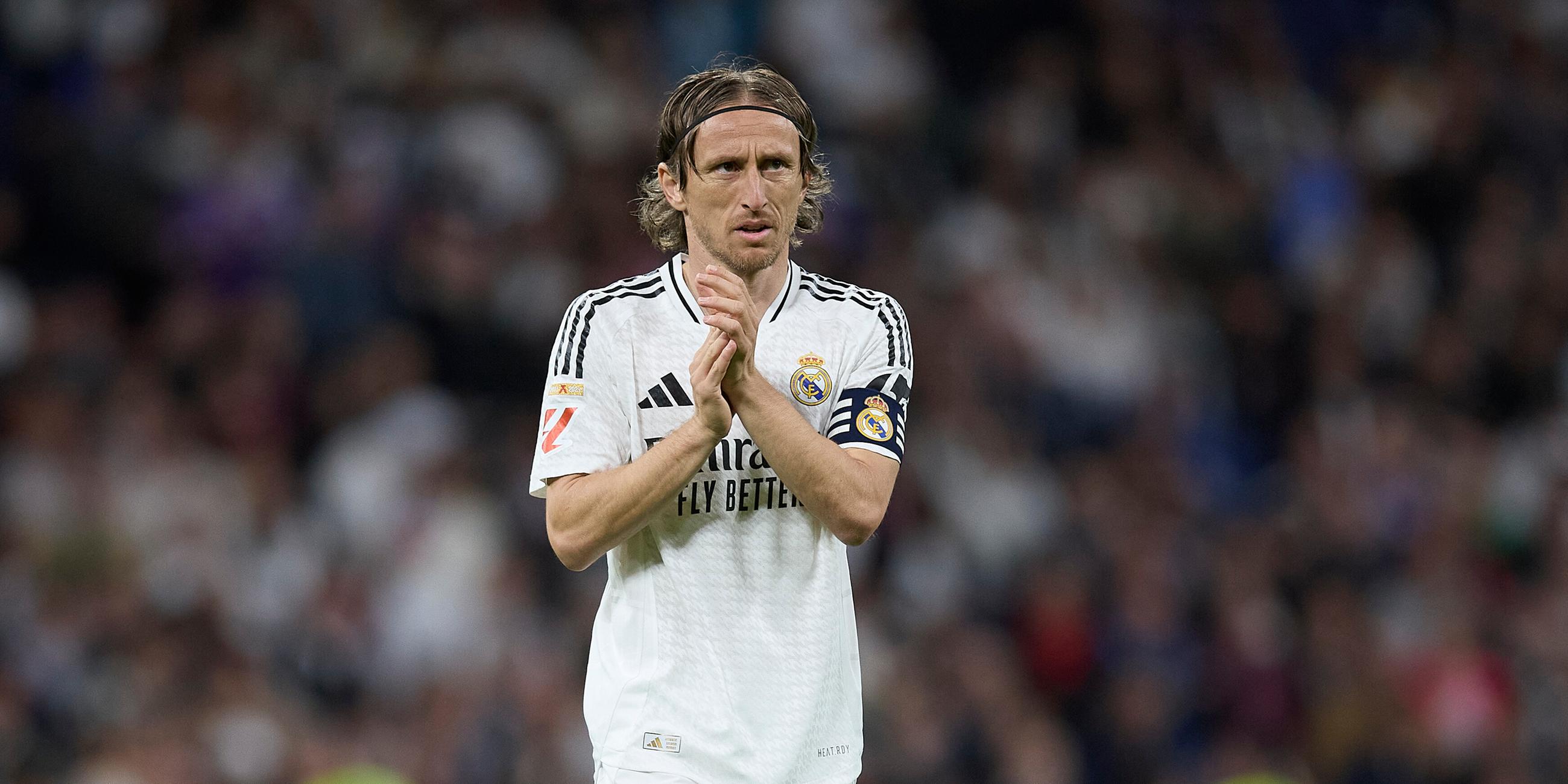 Luka Modric (Real Madrid CF) gestikuliert während des LaLiga-Spiels zwischen Real Madrid und RCD Mallorca im Santiago Bernabeu am 14. Mai 2025 in Madrid, Spanien. 