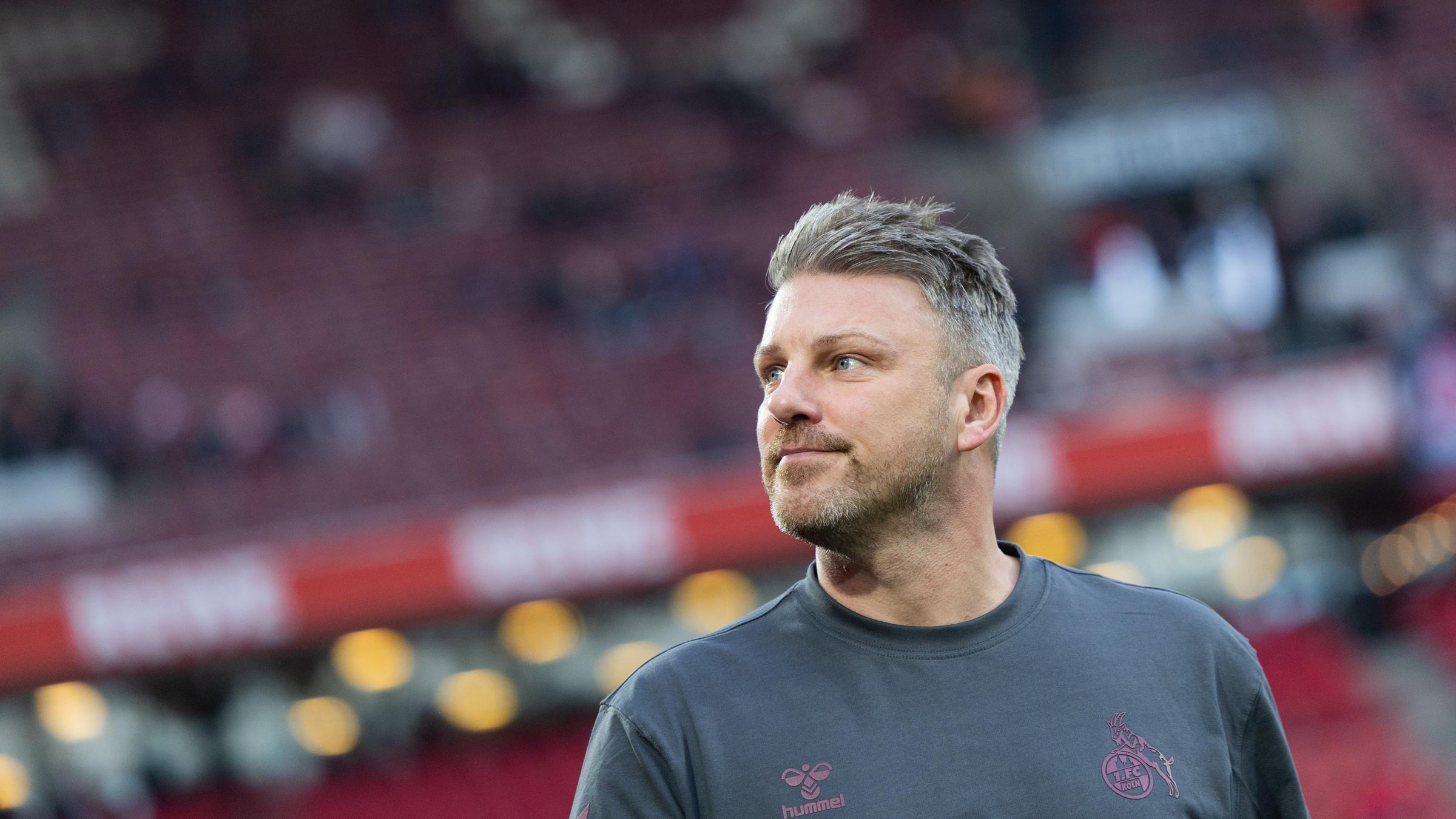 Kölns Trainer Lukas Kwasniok vor dem Spiel 1. FC Köln - FC St. Pauli
