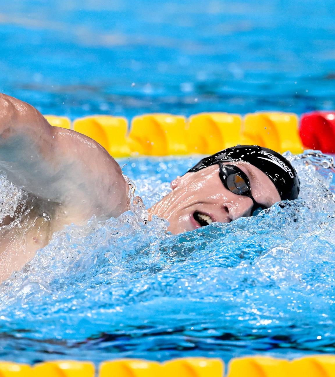 Lukas Märtens schwimmt Freistil und atmet nach rechts