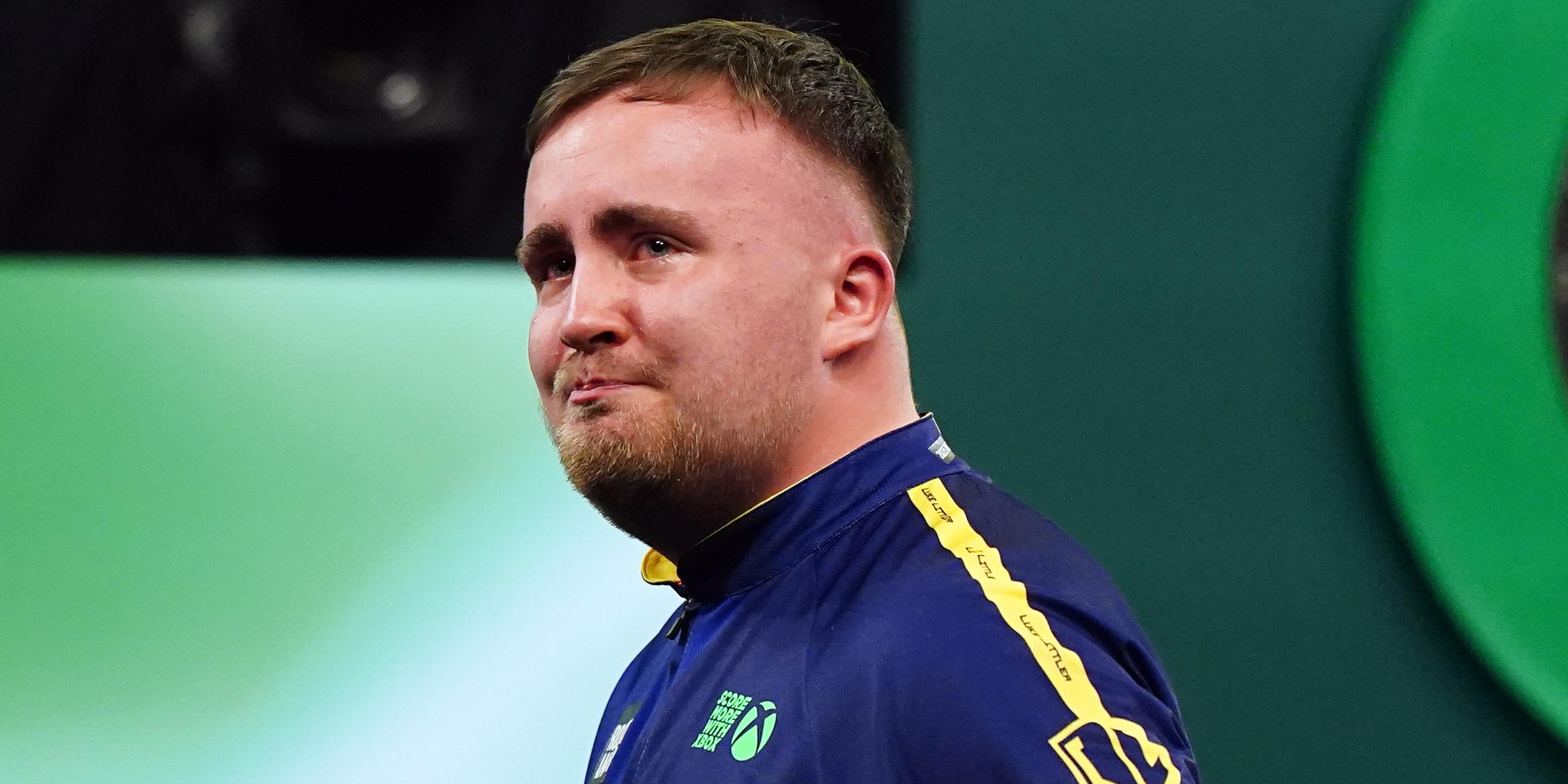 Luke Littler bei der Darts-WM in London