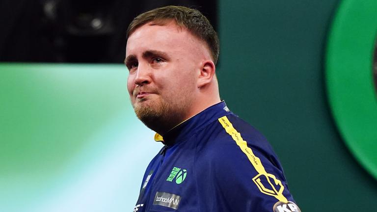 Luke Littler bei der Darts-WM in London