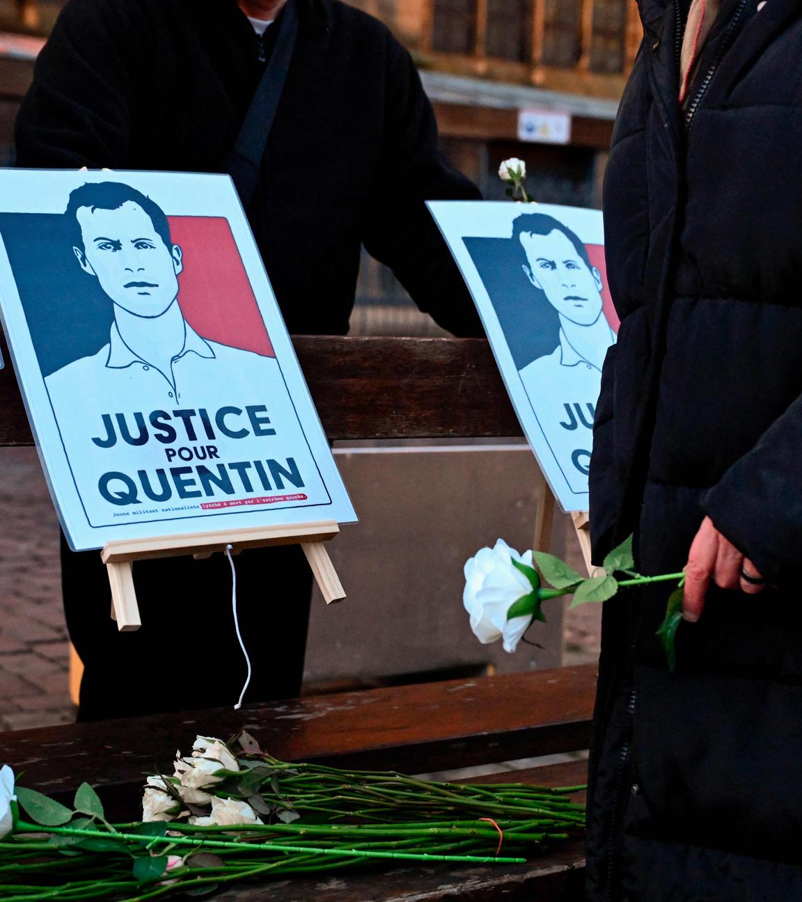 Demonstranten versammeln sich während einer Kundgebung in Metz am 16. Februar 2026, um Gerechtigkeit zu fordern und gegen die tödliche Prügelattacke auf den 23-jährigen Rechtsextremisten Quentin in Lyon zu protestieren.