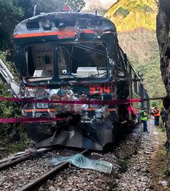 Ein verunglückter Zug am Machu Picchu in Peru