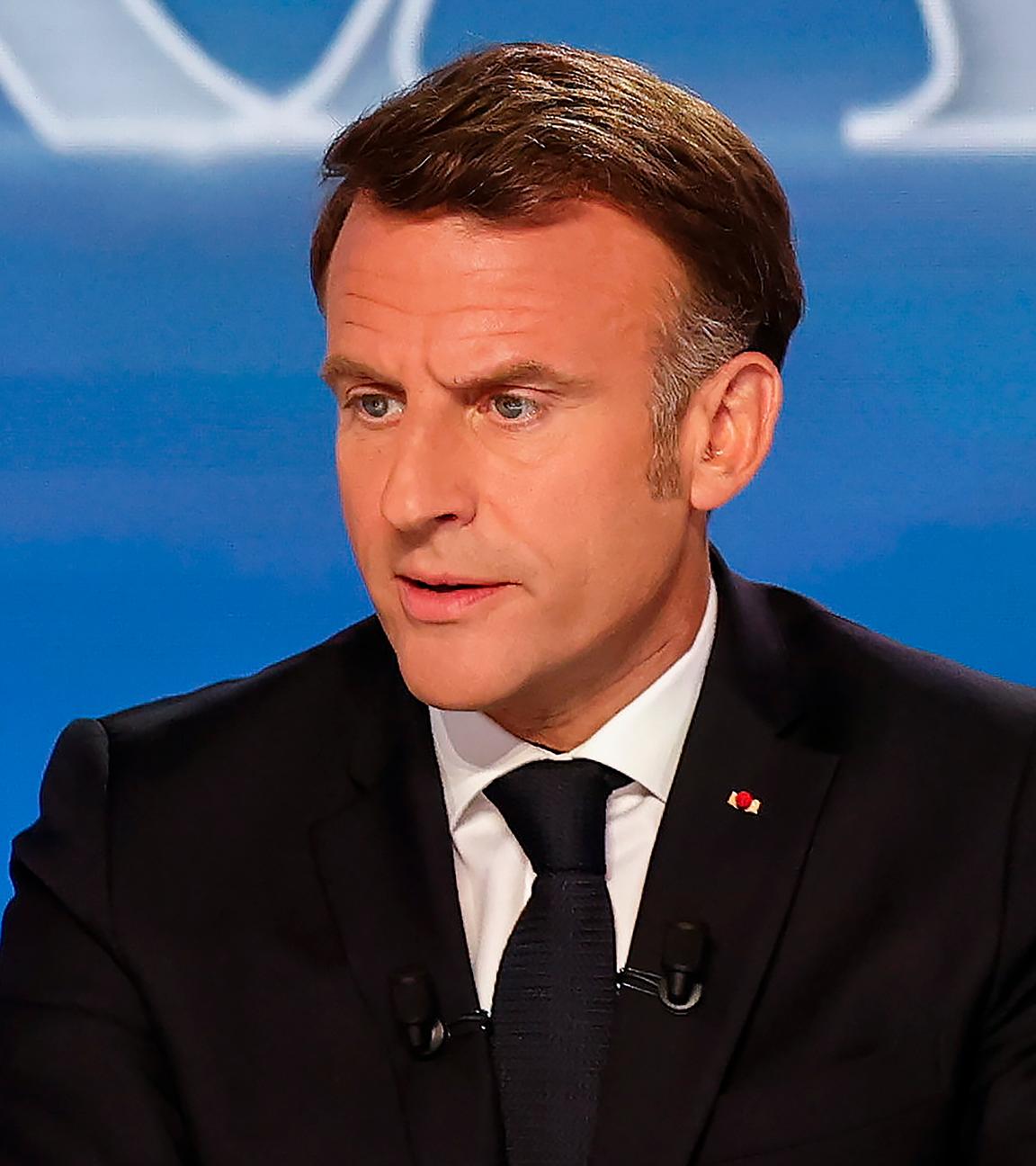 Frankreichs Präsident Emmanuel Macron nimmt am 13. Mai 2025 an einer Sondersendung des französischen Senders TF1 in Saint-Denis, Frankreich, teil.