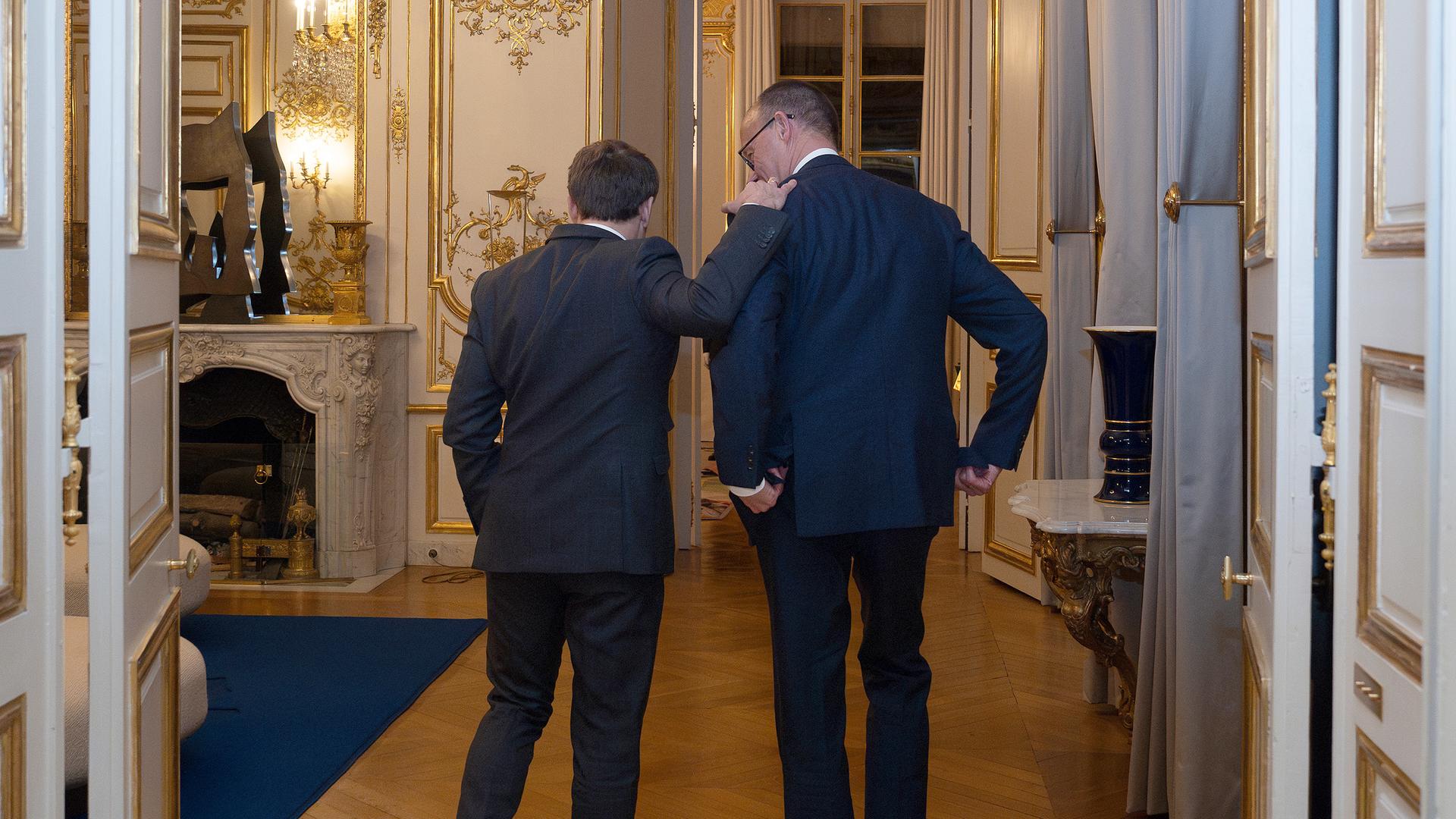 Emmanuel Macron empfängt Friedrich Merz im Elysée-Palast