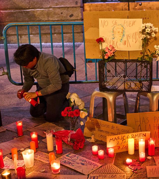 Kezen zum Gedenken an Maricarmen in Madrid, Spanien