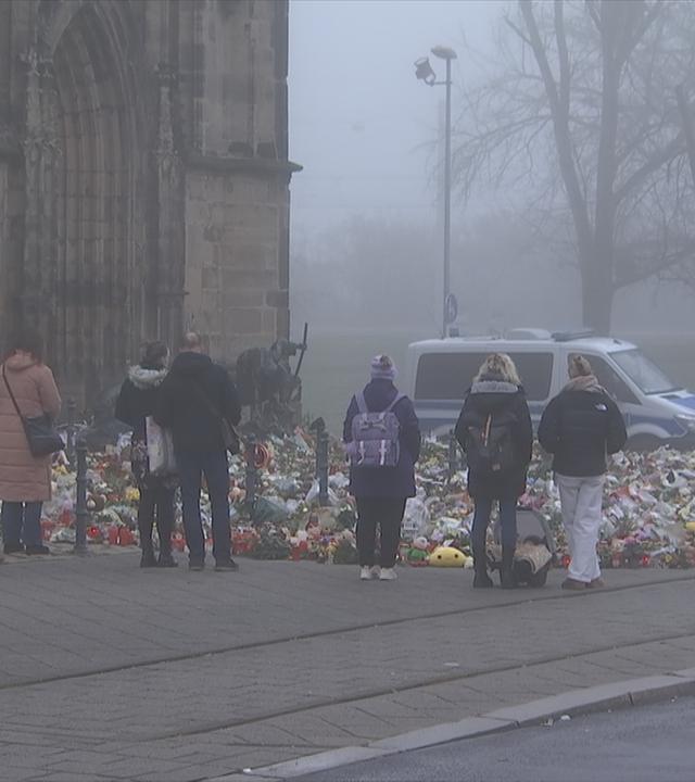 Blumenmeer nach dem Anschlag auf Magdeburger Weihnachtsmarkt