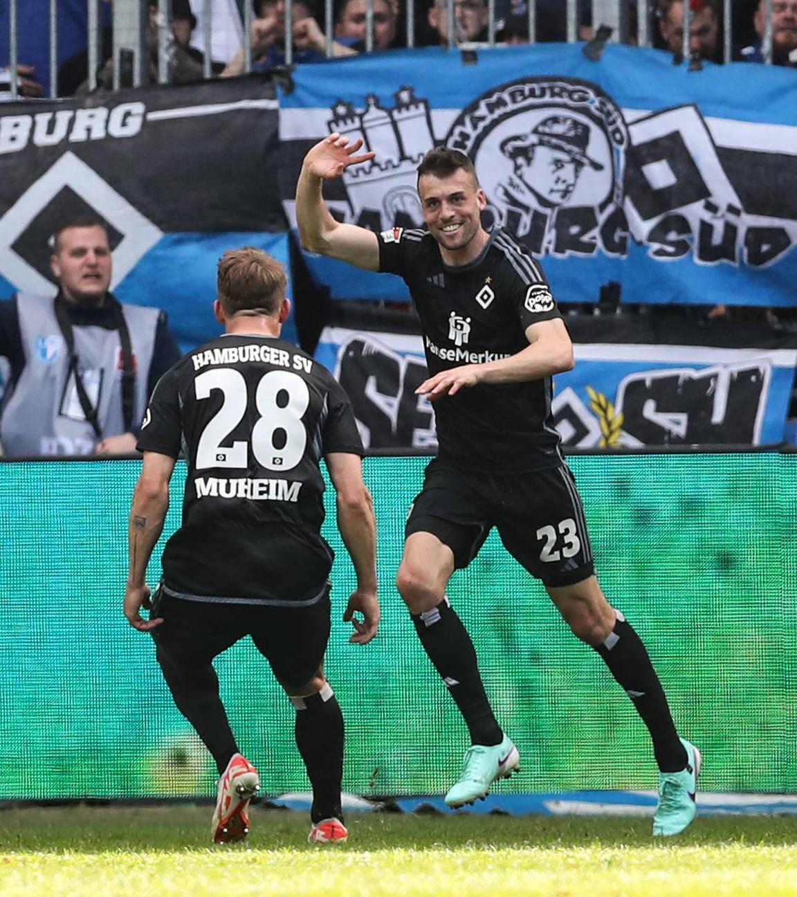 Torschütze Jonas Meffert (Hamburger SV, 23) trifft zum 2-2 am 14.04.24.