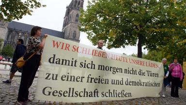 Migrantinnen und Migranten streiken gegen Rassismus
