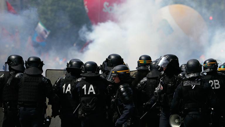 Mai-Demos in Paris