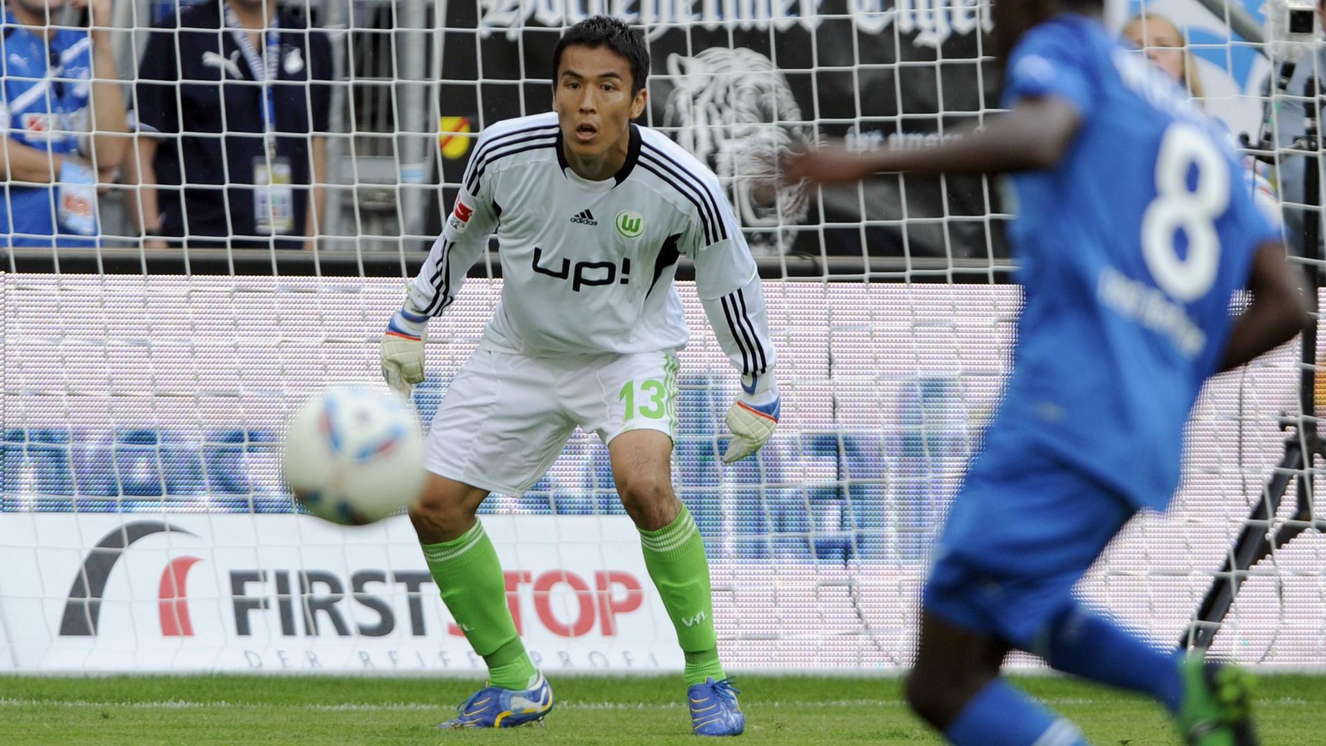 Makoto Hasebe spielte zuletzt bei der Eintracht Frankfurt, feierte sein Debüt jedoch mit dem VfL Wolfsburg 