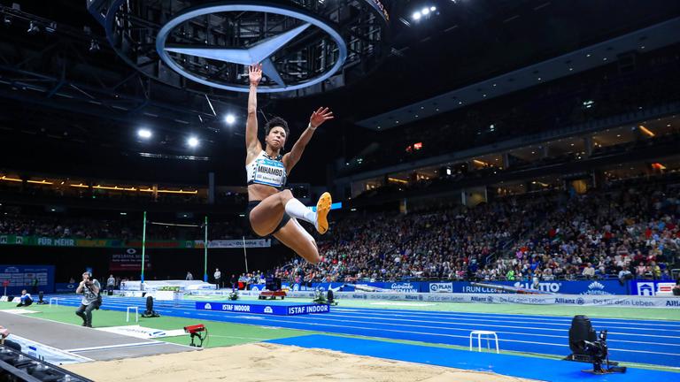 Malaika Mihambo in Aktion