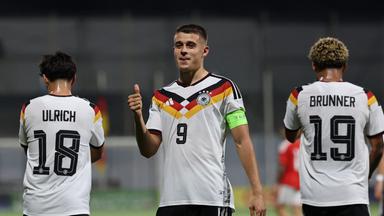 Malta, Attard: Fußball, U21 Männer, EM-Qualifikation, Malta - Deutschland, Gruppe F, Spieltag 9, in Attard, Nicolo Tresoldi (Deutschland) jubelt nach einem seiner Tore.