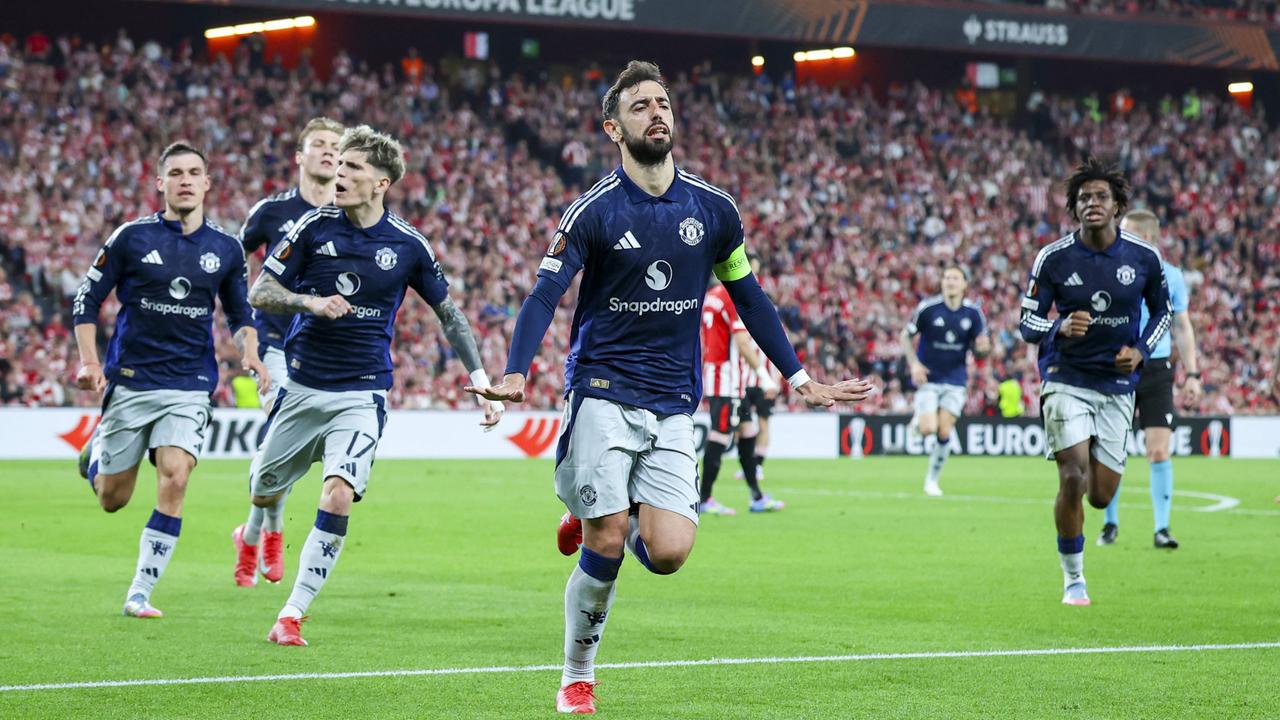 Mittelfeldspieler Bruno Fernandes feiert seinen Treffer zum 2:0.