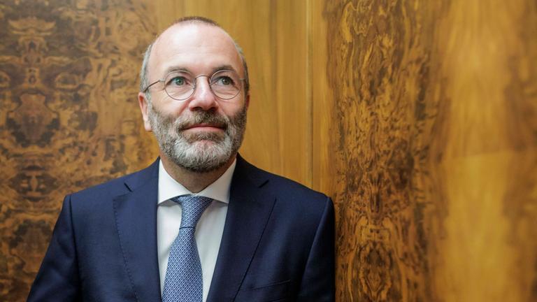 Manfred Weber, Fraktionsvorsitzender der Europaeischen Volkspartei (EVP) und stellvertretender Parteivorsitzender der CSU, aufgenommen im Rahmen eines Interviews in Berlin, 27.08.2025. 