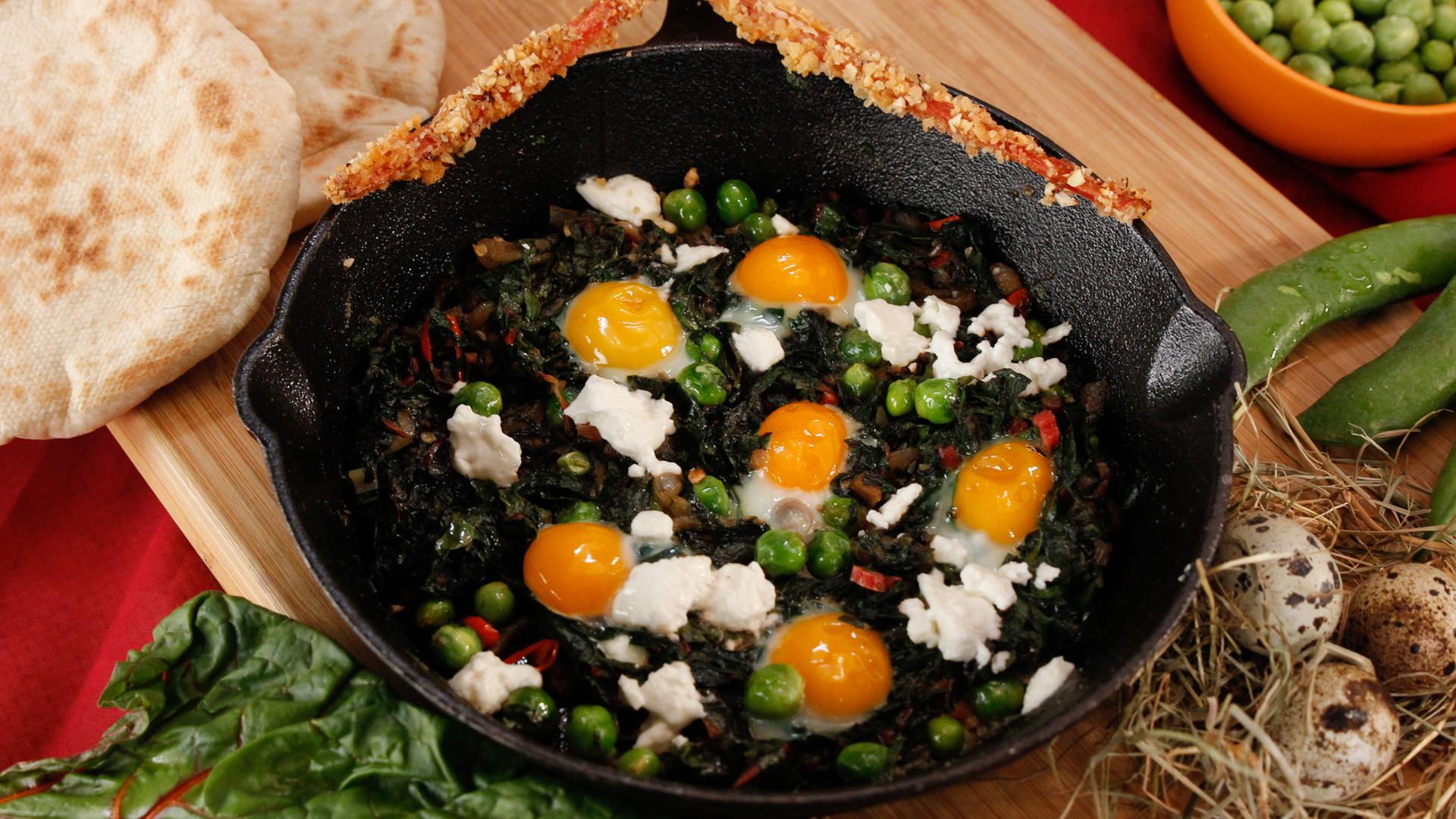 Mangold-Shakshuka mit Wachteleiern