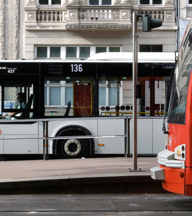 Bus und Straßenbahn in Köln