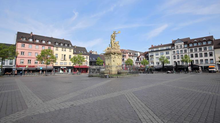 Marktplatzbrunnen und Marktplatz in Mannheim
