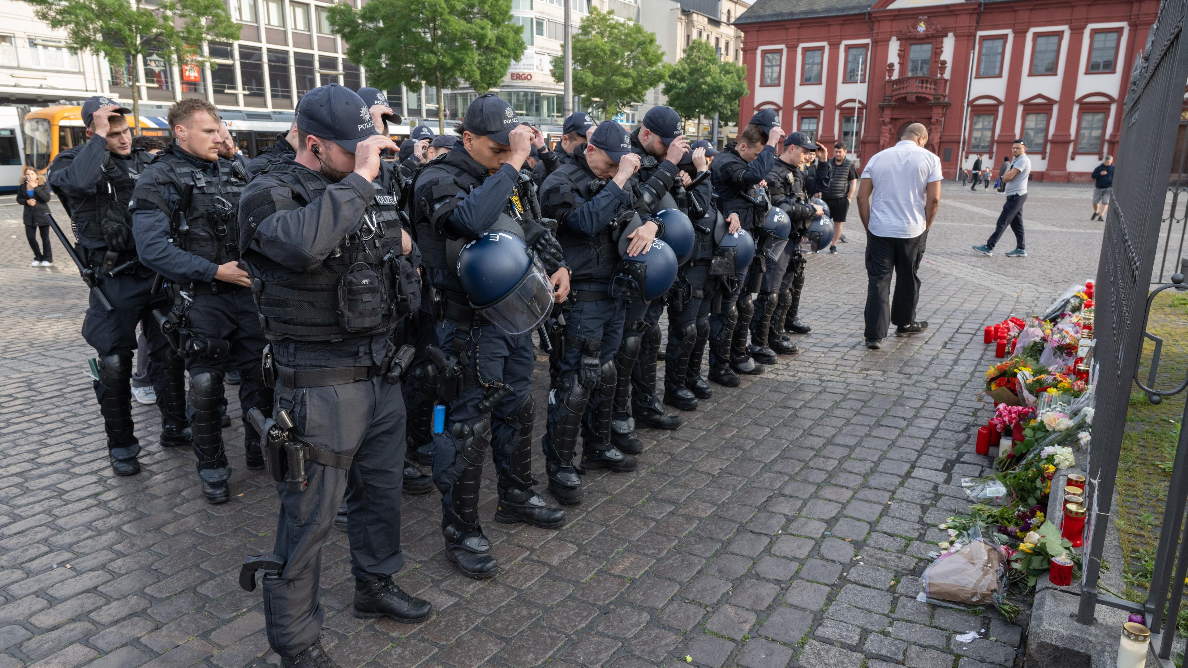 ZDFheute live: Messerangriff auf Polizist