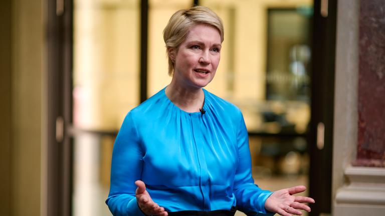 Ministerpraesidentin von Mecklenburg Vorpommern Manuela Schwesig (SPD) im Interview nach der Sitzung des Bundesrat.
