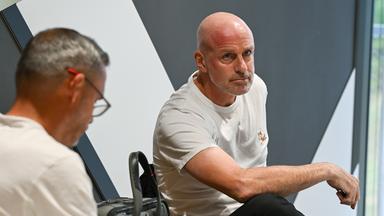 Marco Antwerpen (r.) und Frank Döpper, ehemalige Trainer des Drittligisten VfL Osnabrück.