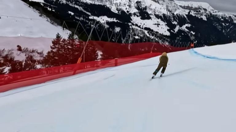 Marco Büchel befährt die Lauberhornabfahrt in Wengen