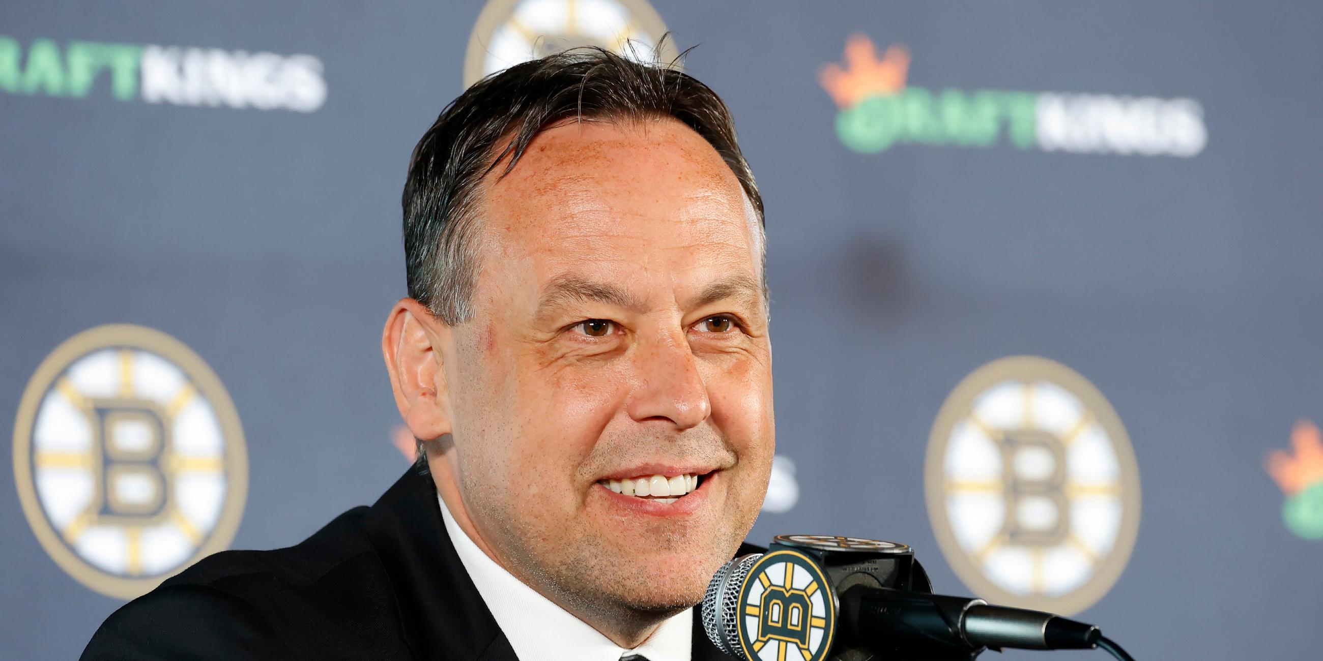 Der neue Cheftrainer der Boston Bruins, Marco Sturm, spricht. 